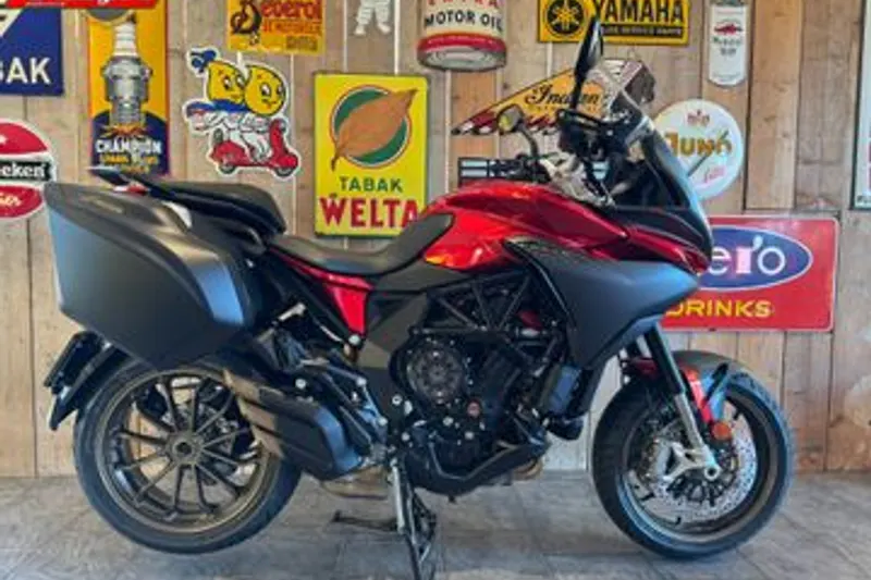 MV AGUSTA TURISMO VELOCE LUSSO SCS (2025)