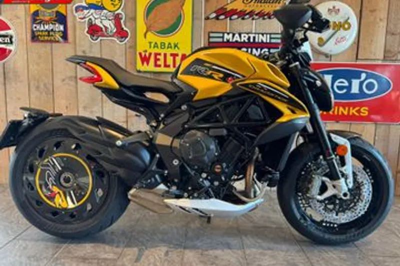 MV AGUSTA DRAGSTER 800 RR SCS (2025)