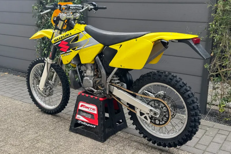 Suzuki RM 250 (2002)