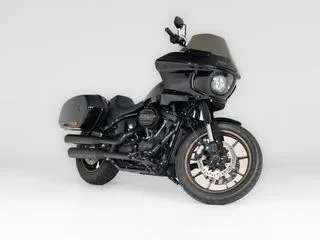 Harley-Davidson LOW Rider ST (2023) — foto 1