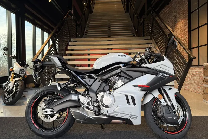 CFMoto 675sr (2026)