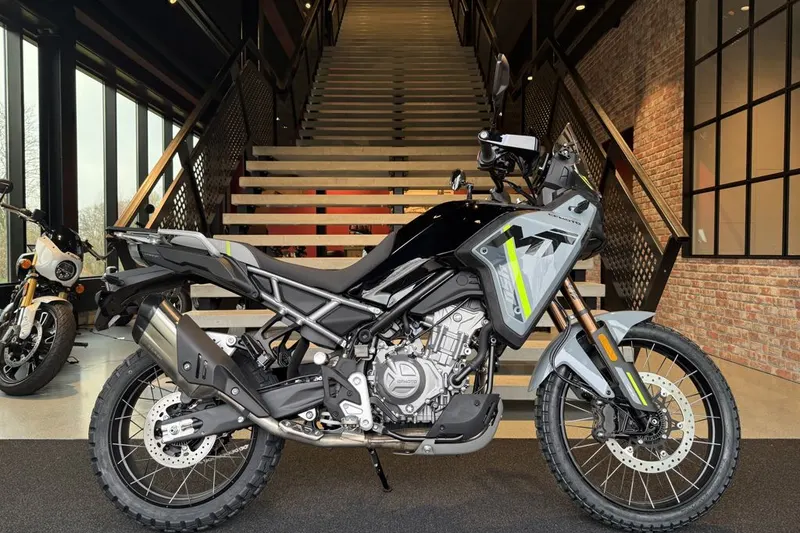 CFMoto 450mt (2026)