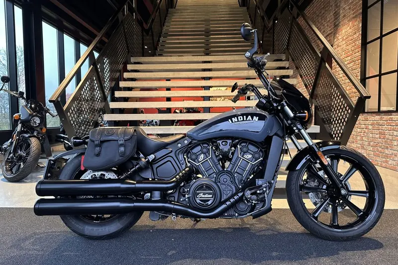 Indian Scout Rogue (0)