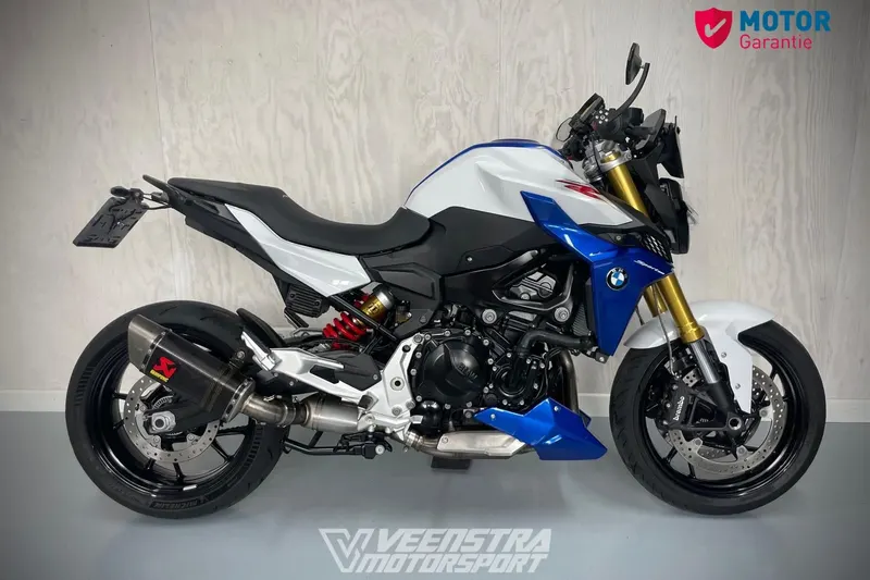 BMW F 900 R (bj 2022) Akrapovic - Bomvol! (2022)