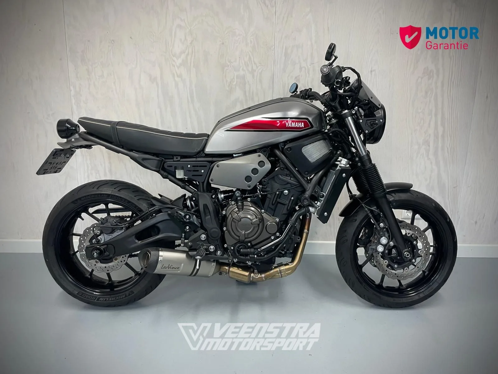 YAMAHA XSR 700 ABS (bj 2019) Leovince (2019) — foto 1