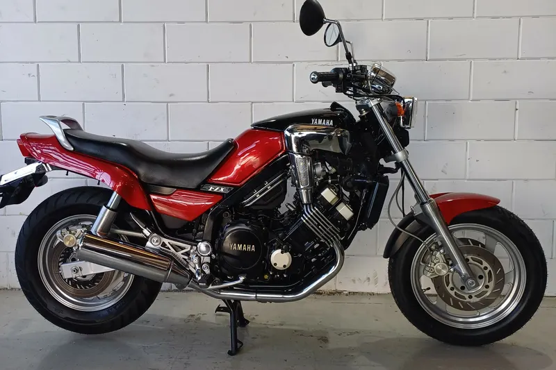 Yamaha FZX 750 (2026)