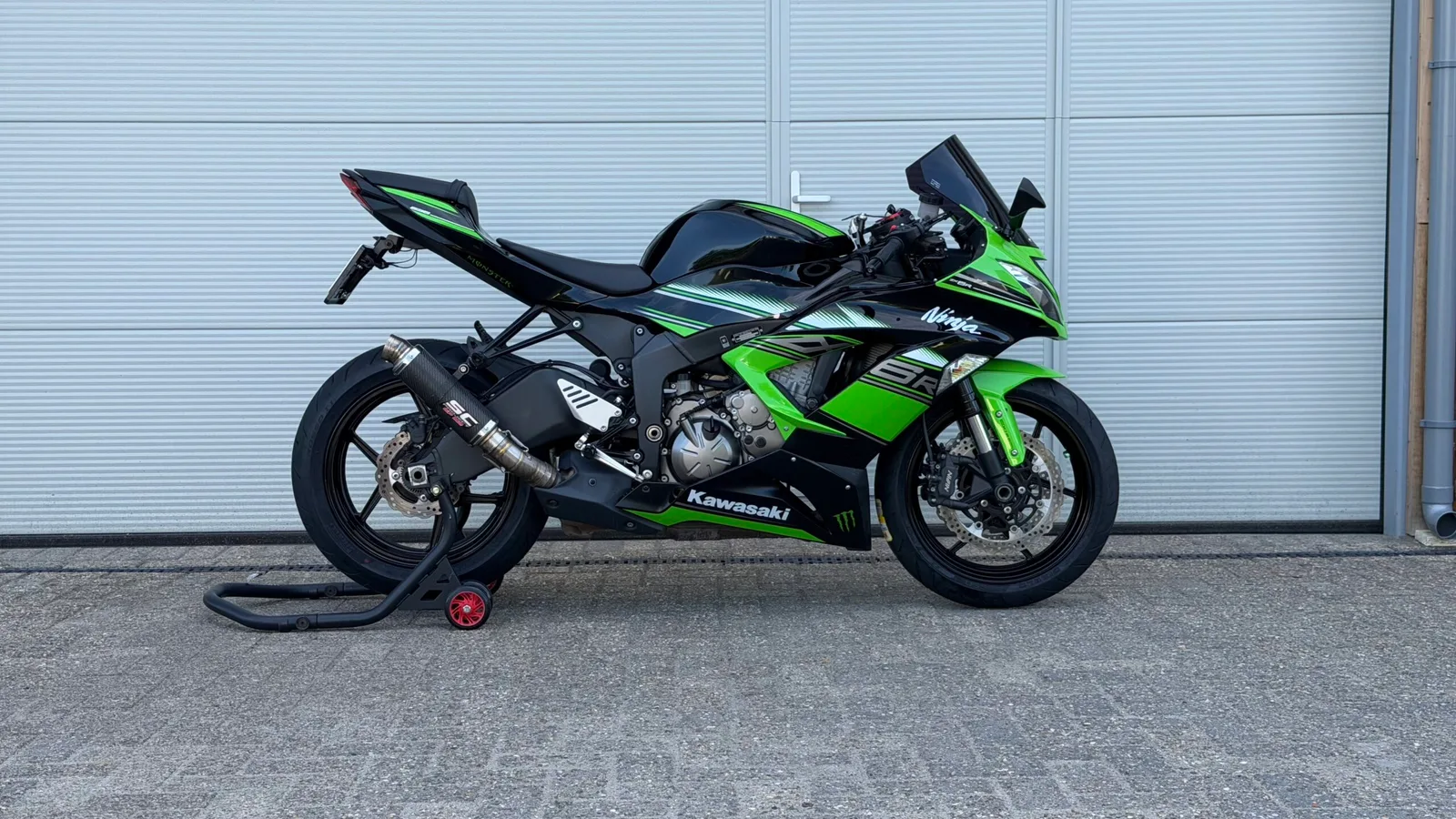 Kawasaki ZX-6R (2016) — foto 1