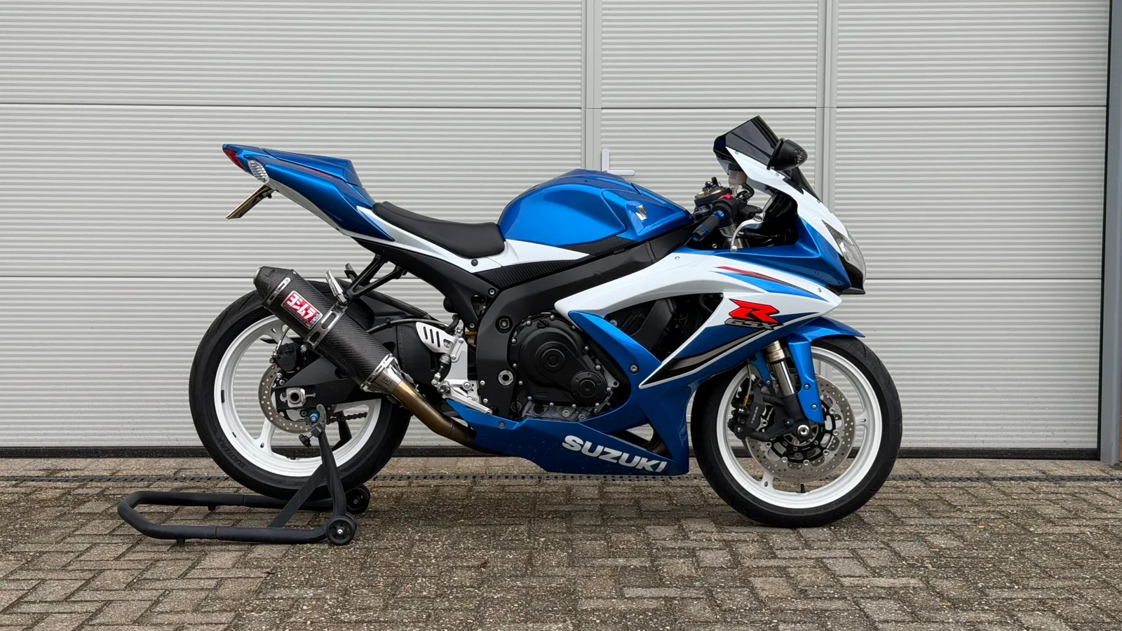 Suzuki GSX-R (2009) — foto 1
