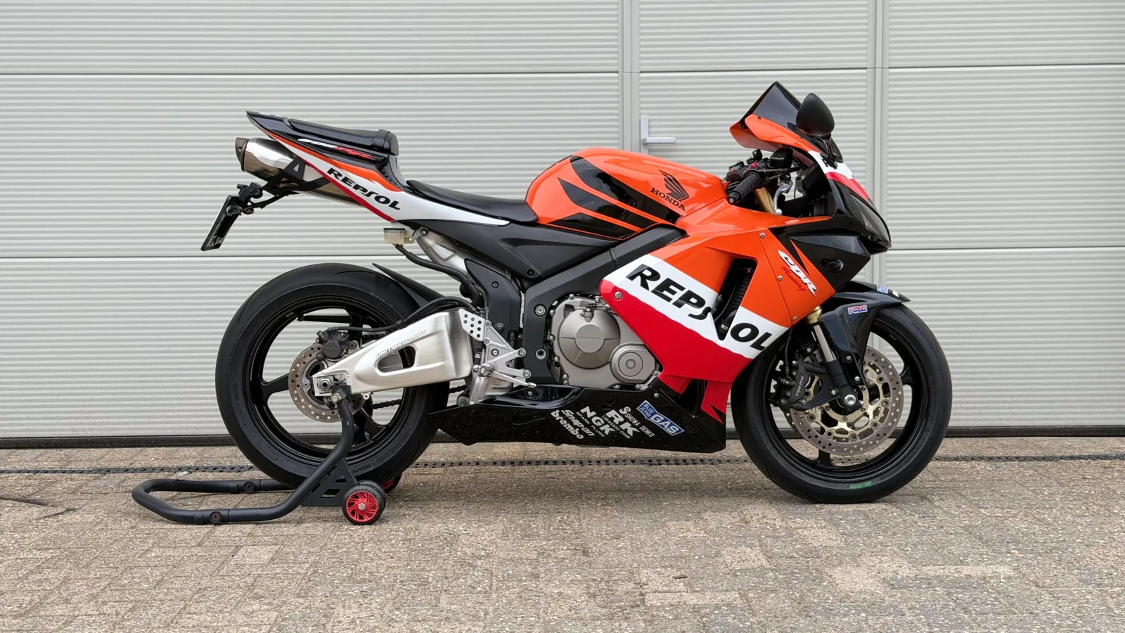 Honda CBR600RR (2005) — foto 1