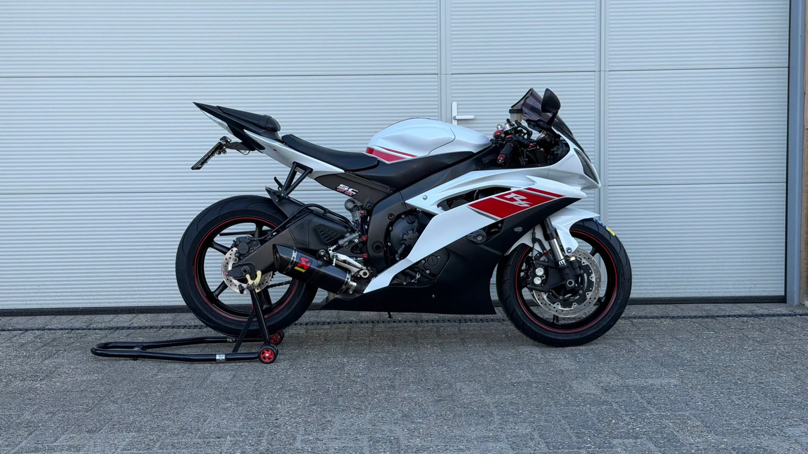 Yamaha R6 (2009) — foto 1