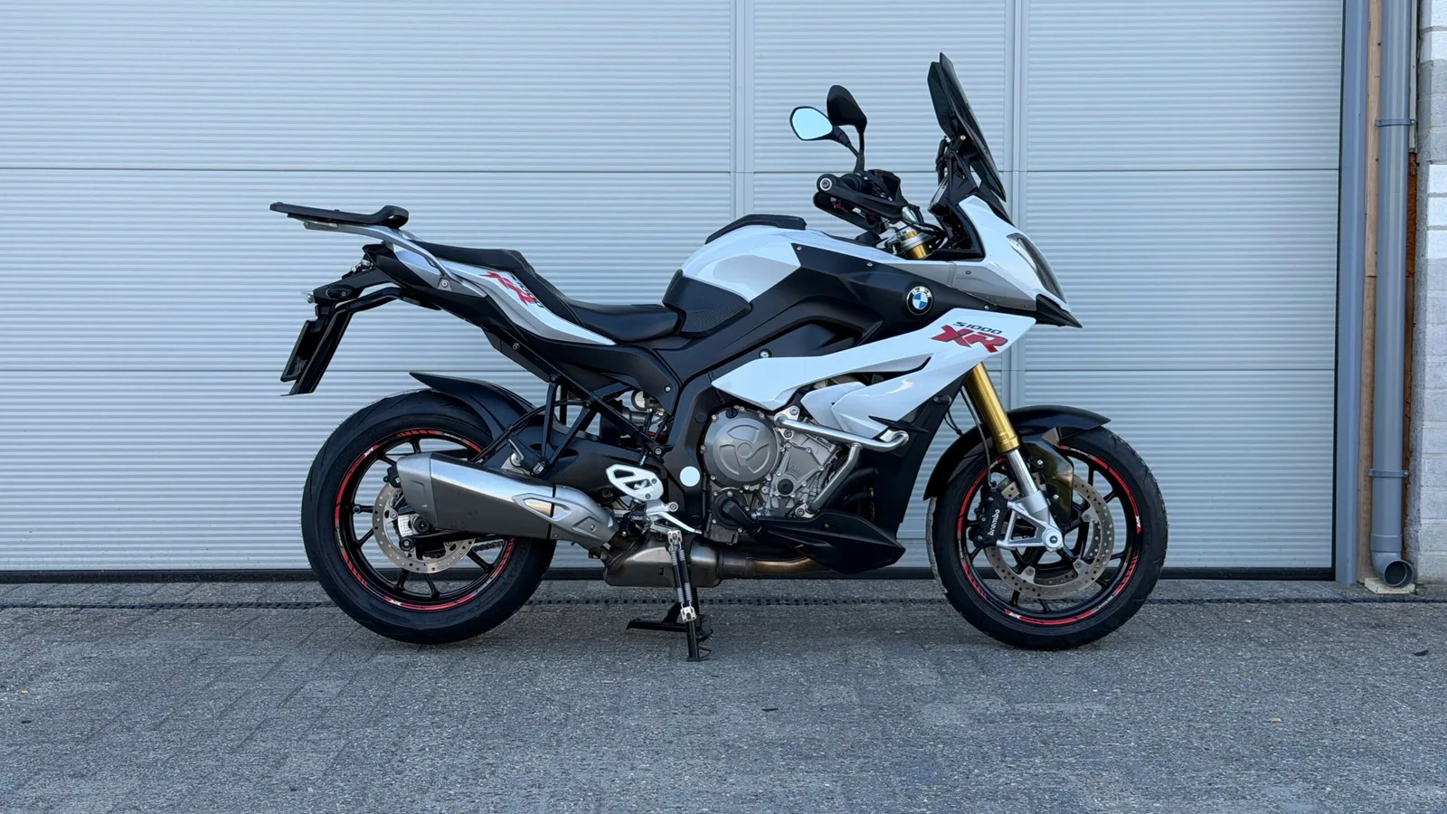 BMW S 1000 XR (2016) — foto 1