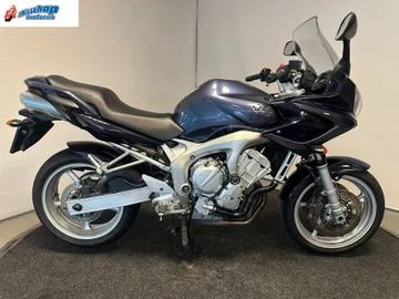 Yamaha FZ 6S Fazer (2004) — foto 1