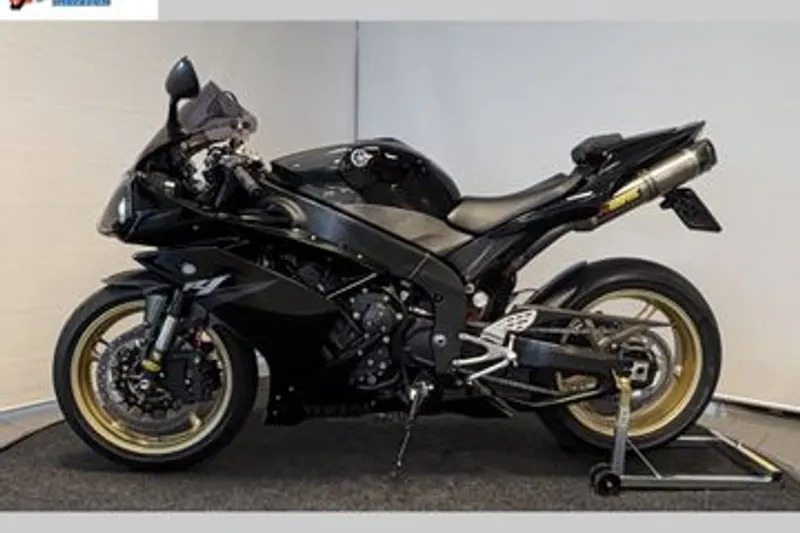 Yamaha YZF-R1 (2008)