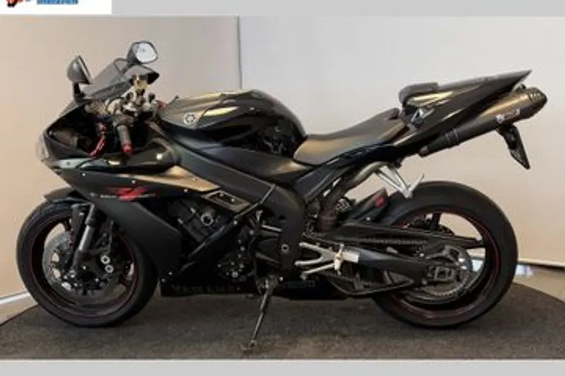Yamaha YZF-R1 (2006)