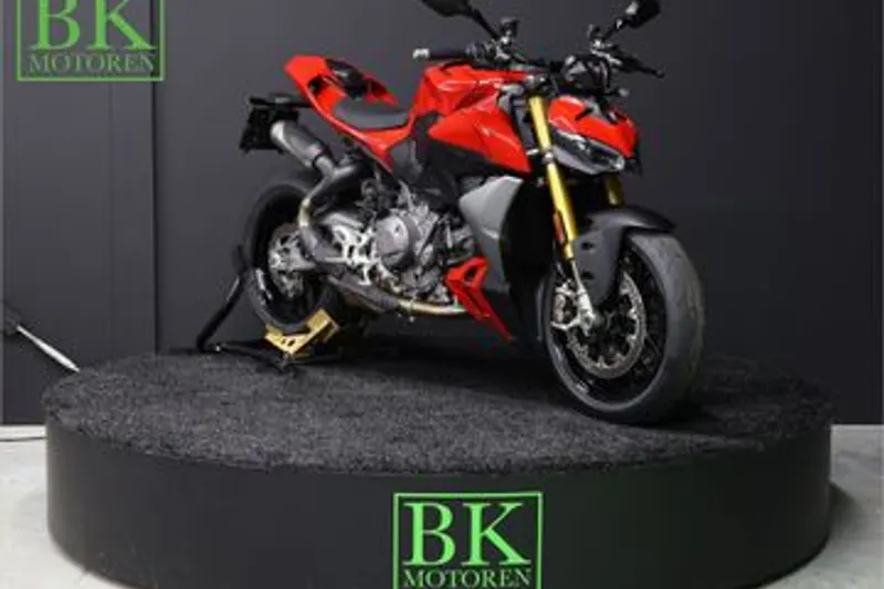 Ducati Streetfighter V2 (2025)