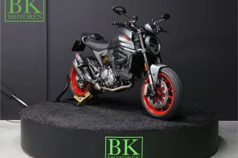 Ducati Monster 937 (2022)