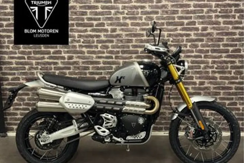 Triumph Scrambler 1200 XE Silver Ice / Phantom Black (2026)