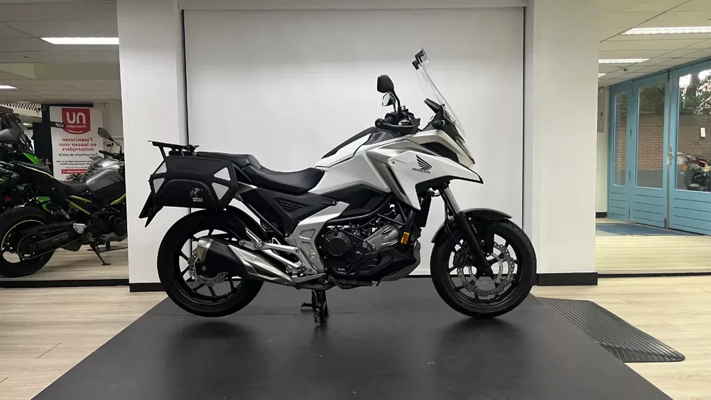 Honda NC 750 NC750XA (2021) — foto 1