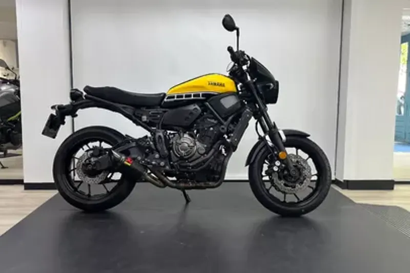 Yamaha XSR700 (2016)