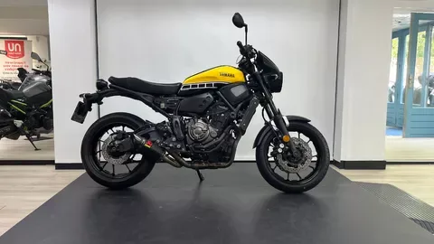 Yamaha XSR700 (2016) — foto 1