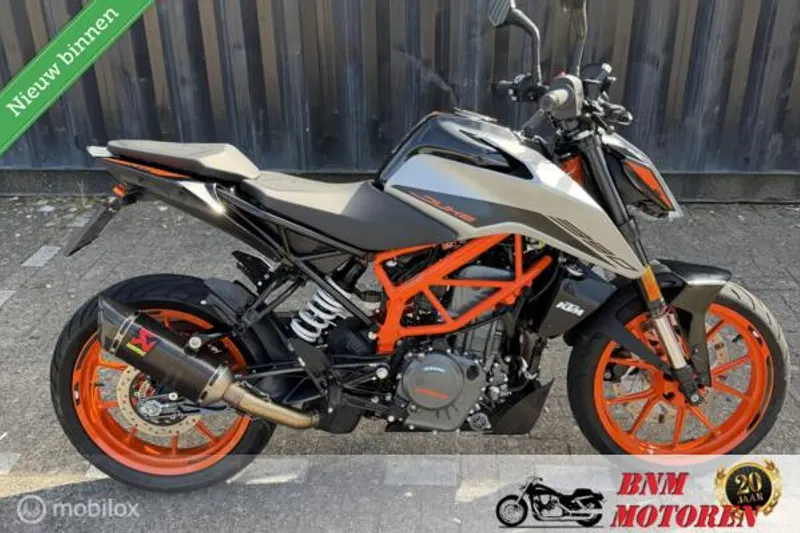 KTM 390 Duke (2022)