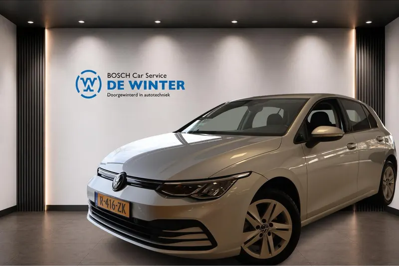 Volkswagen Golf (2023)