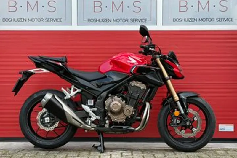 Honda CB500F (2025)