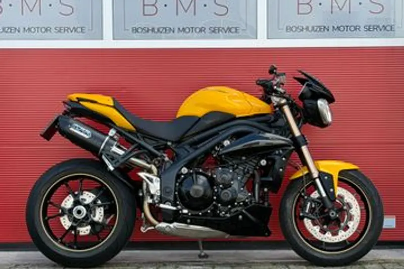 Triumph Speed Triple (2016)
