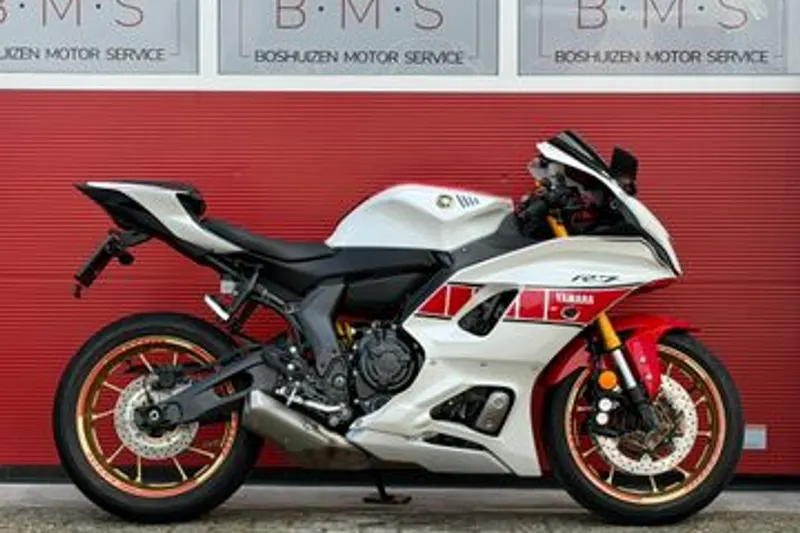 Yamaha R7 World GP 60TH Anniversary (2022)