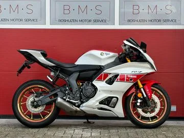 Yamaha R7 World GP 60TH Anniversary (2023) — foto 1