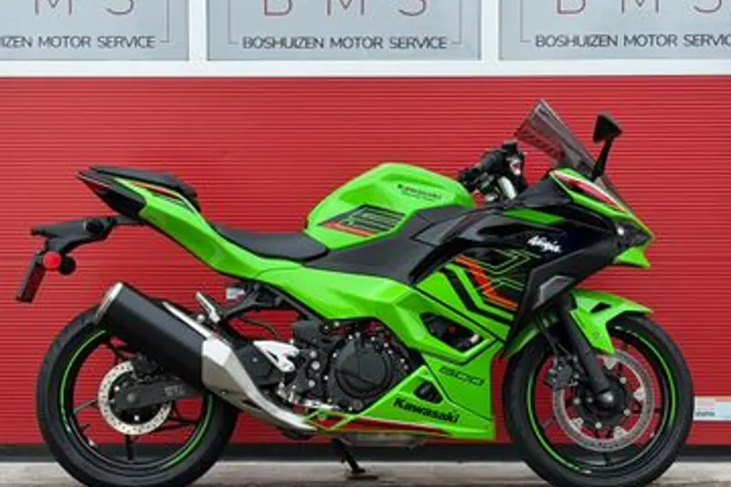 Kawasaki Ninja 500 (2024)