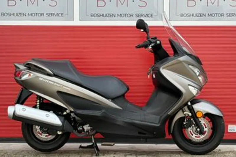 Suzuki Burgman 200 (2018)