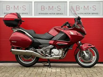 Honda NT 700 V Deauville (2013) — foto 1