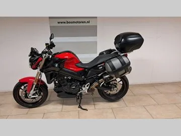 BMW F 800 R (2018) — foto 1