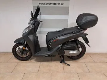 Honda SH 300i (2019) — foto 1