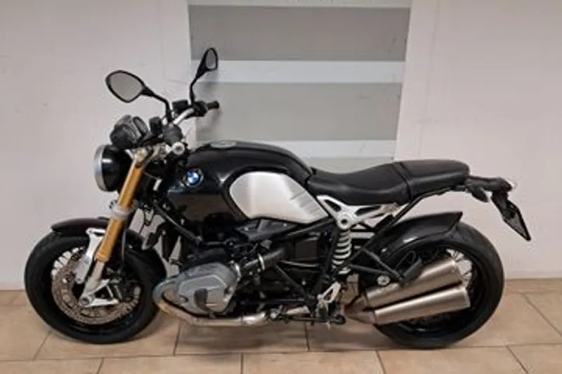 BMW R Nine T (2015)