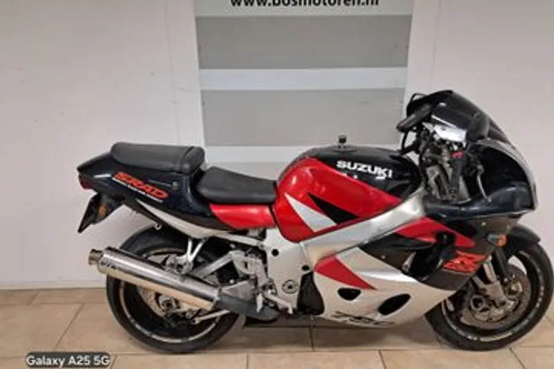 Suzuki GSX-R750 (1998)