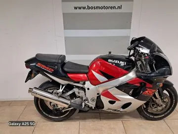 Suzuki GSX-R750 (1998) — foto 1