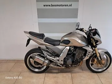 Kawasaki Z1000 (2007) — foto 1