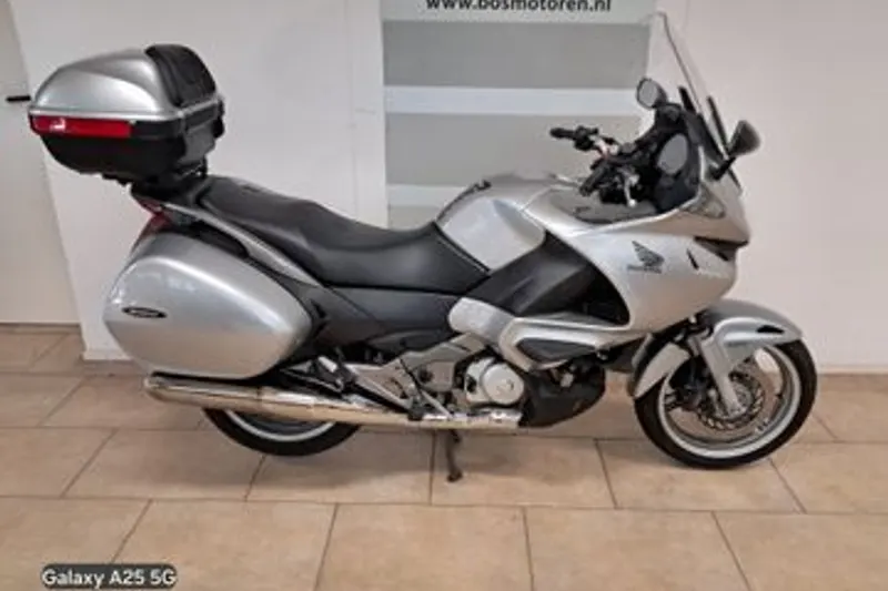 Honda NT 700 V Deauville (2008)