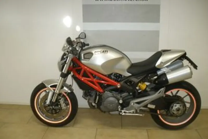 Ducati M 1100 (2009)