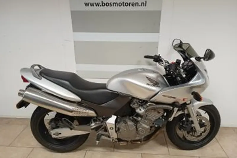 Honda CB 600 F Hornet (2002)