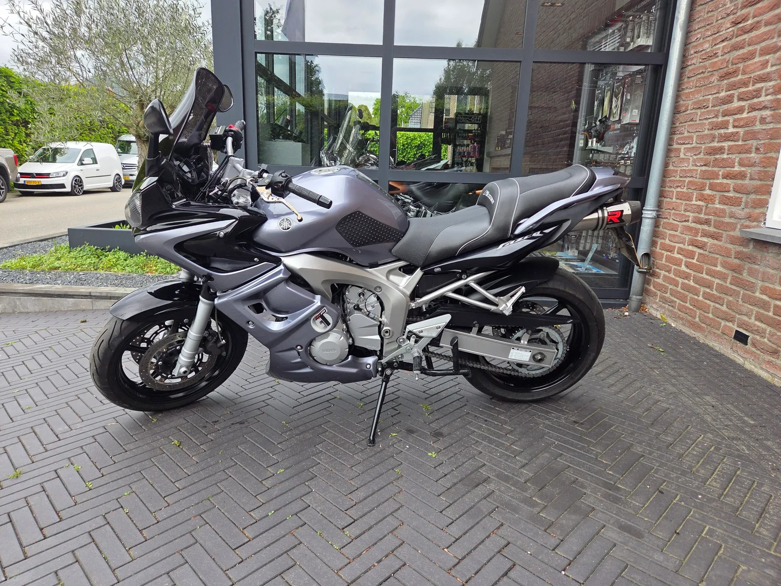 Yamaha FZ 6S Fazer (2006) — foto 1