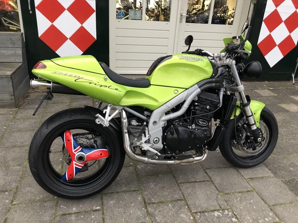 Triumph Speed Triple 955 Special Edition (2001) — foto 1