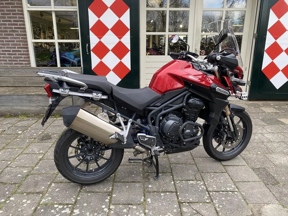 Triumph Tiger 1200 Explorer (2014) — foto 1