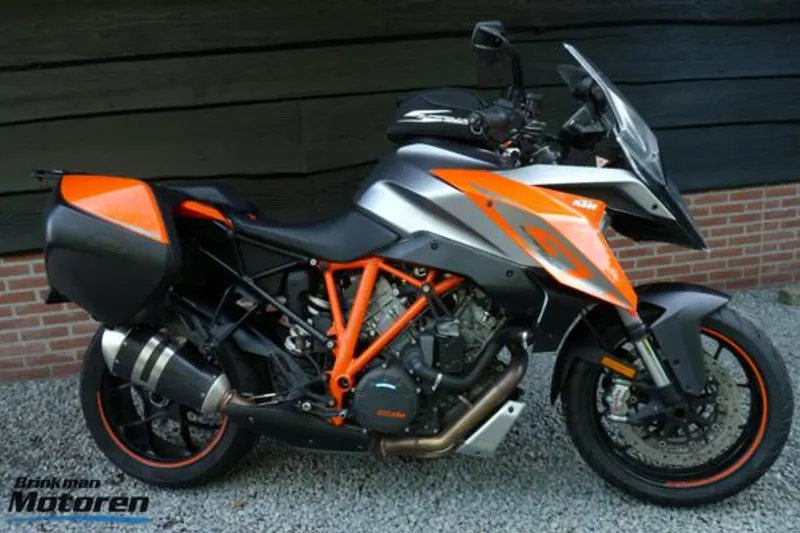 KTM 1290 SuperDuke GT (2018)