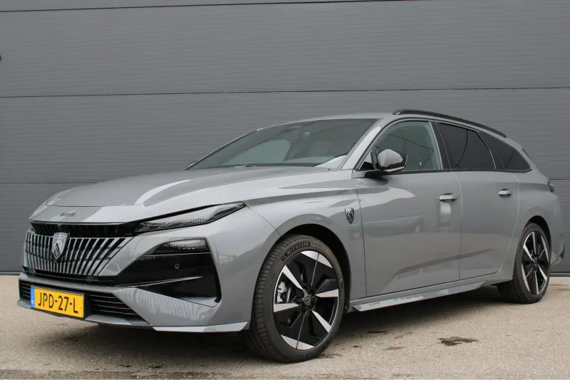 Peugeot e-308 (2025)