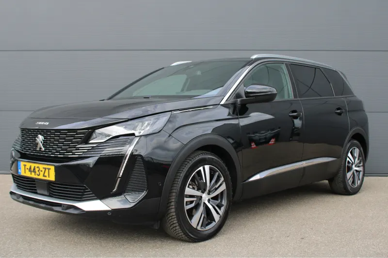 Peugeot 5008 (2023)