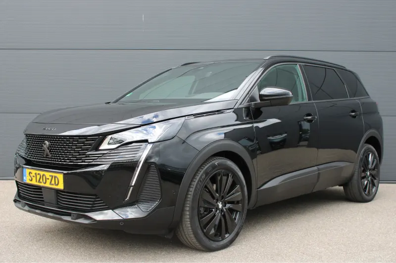 Peugeot 5008 (2023)