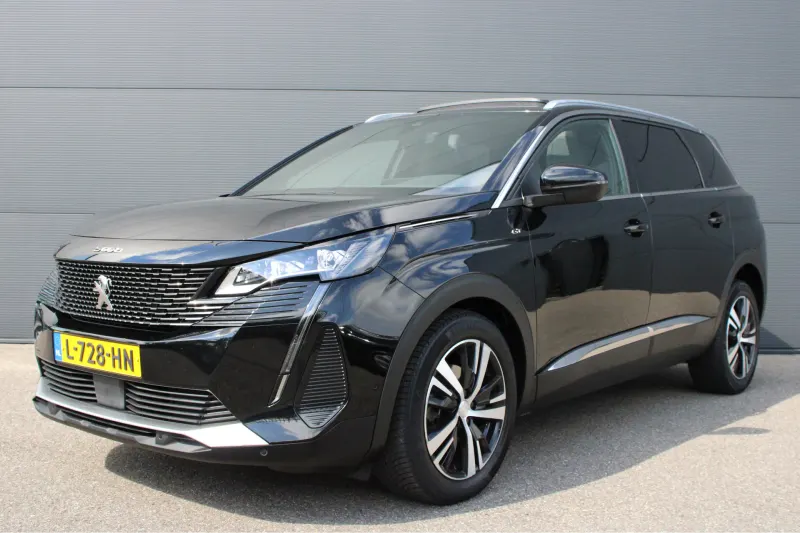 Peugeot 5008 (2021)